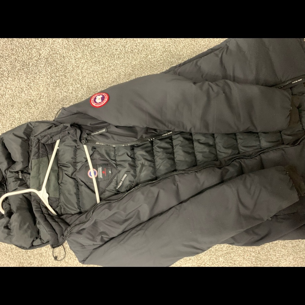 AUTHENTIC CANADA GOOSE
